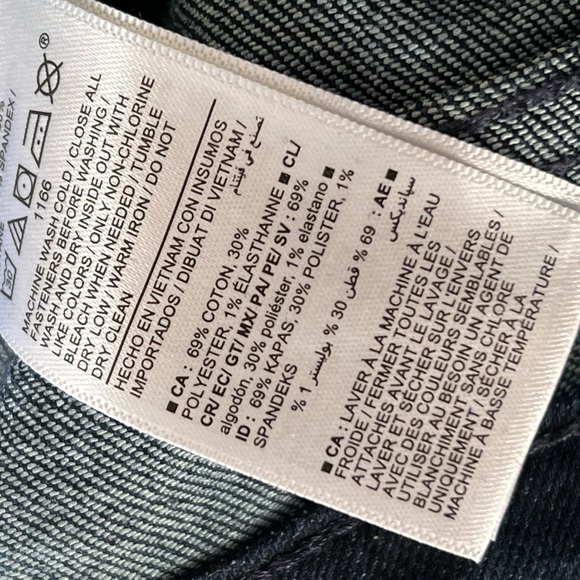 Old Navy Wow High Rise Wide Leg Jeans - Picture 4 of 4